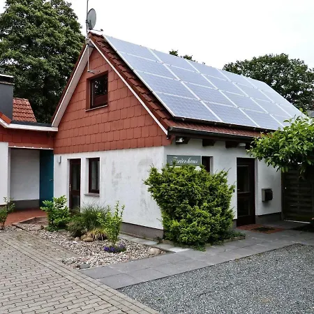 Familie Heisch - Gemuetliches Mit Terrasse Und Strandkorb